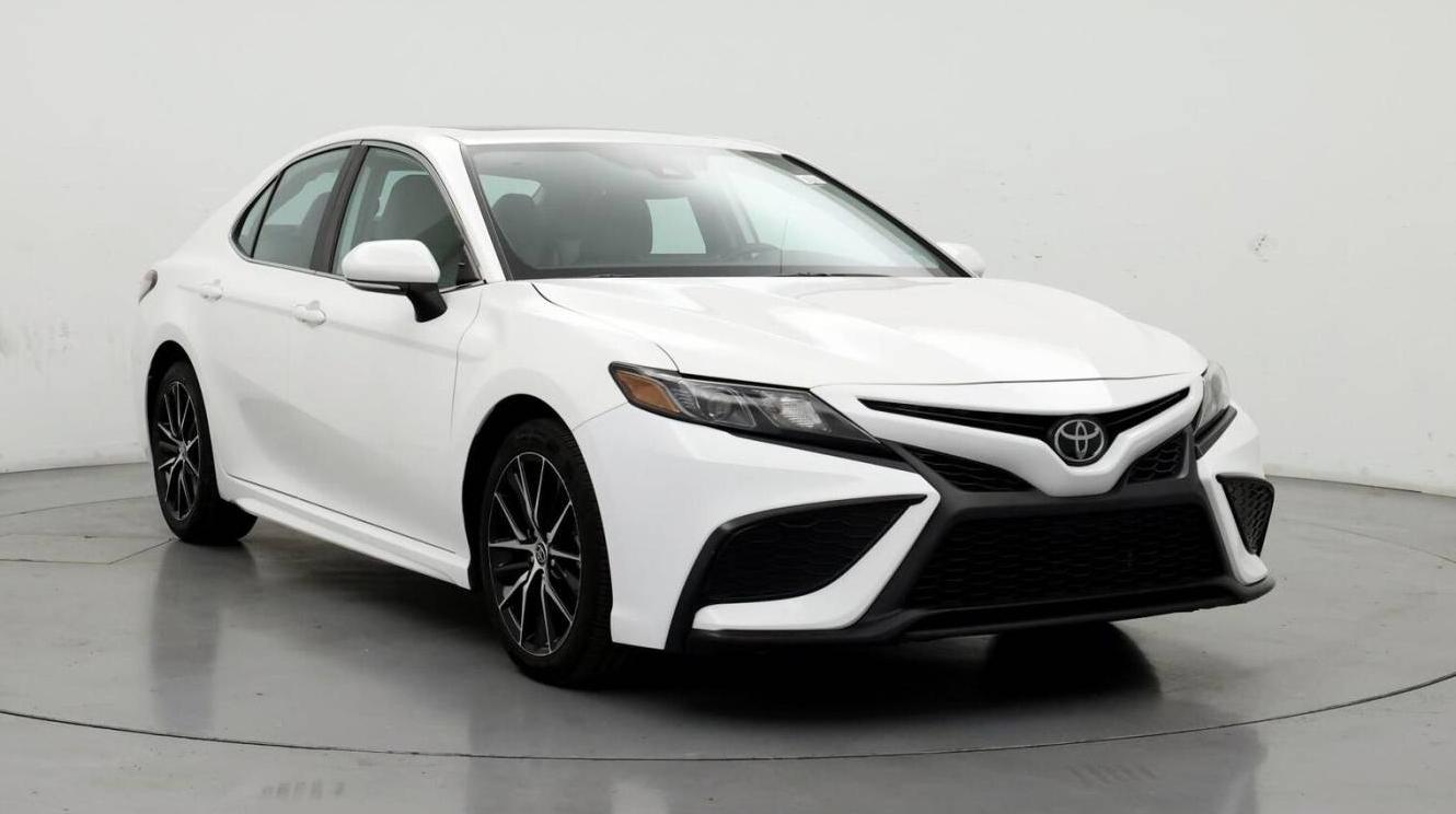 TOYOTA CAMRY 2022 4T1T11AKXNU062727 image