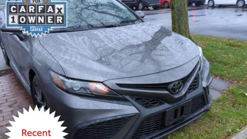 TOYOTA CAMRY 2022 4T1G11BKXNU072058 image