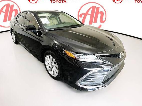 TOYOTA CAMRY 2022 4T1C11AK9NU695848 image