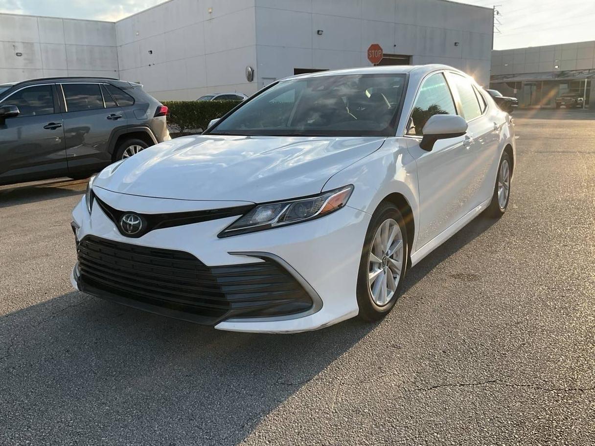 TOYOTA CAMRY 2022 4T1C11AK5NU042756 image