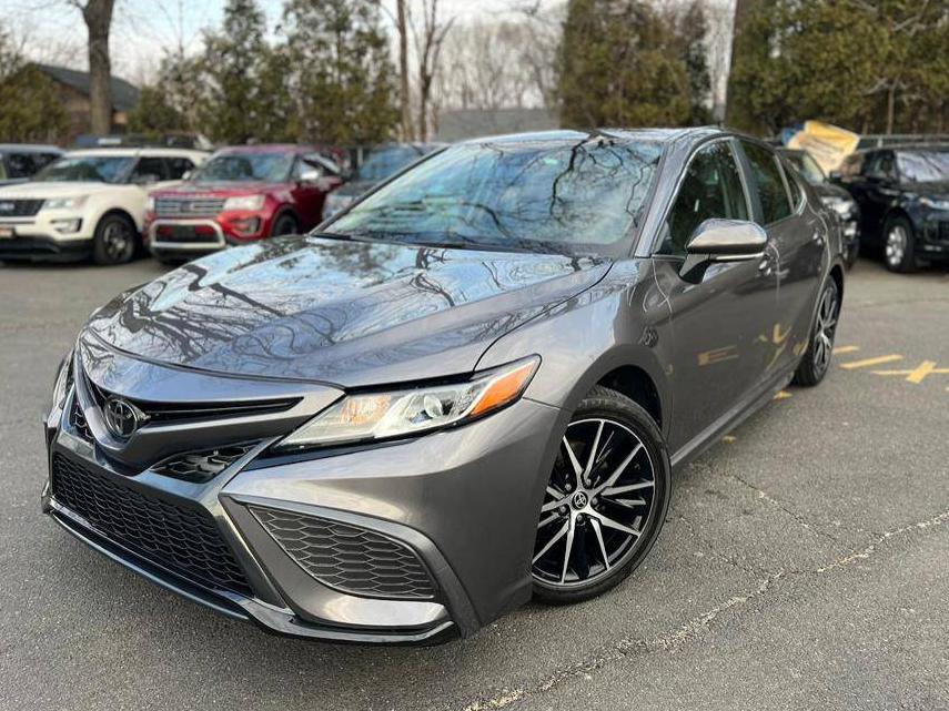 TOYOTA CAMRY 2022 4T1G11AK6NU674764 image