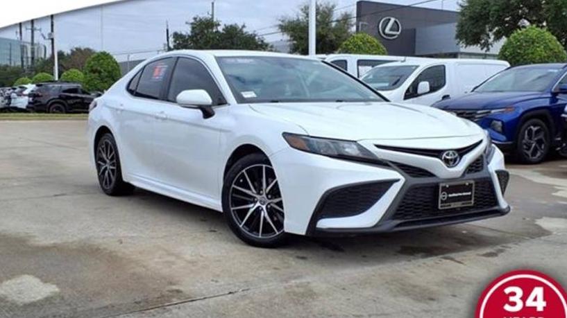 TOYOTA CAMRY 2022 4T1G11AKXNU052832 image