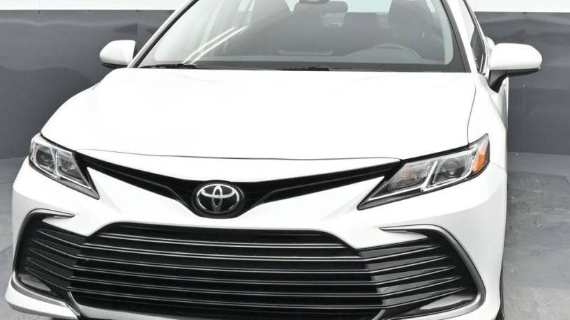 TOYOTA CAMRY 2022 4T1C11AK6NU643965 image