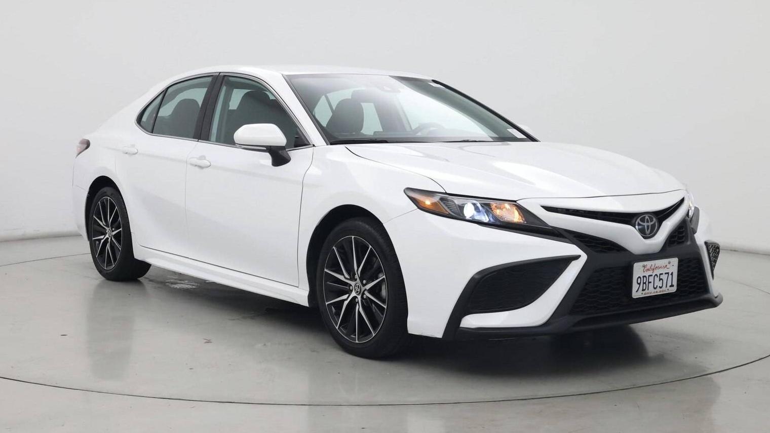 TOYOTA CAMRY 2022 4T1T11AK1NU685217 image