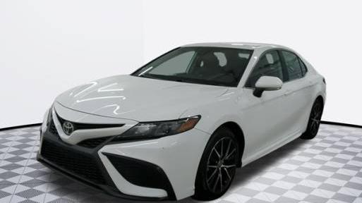 TOYOTA CAMRY 2022 4T1G11AK6NU009749 image