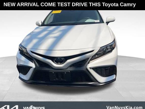 TOYOTA CAMRY 2022 4T1T11AKXNU065031 image