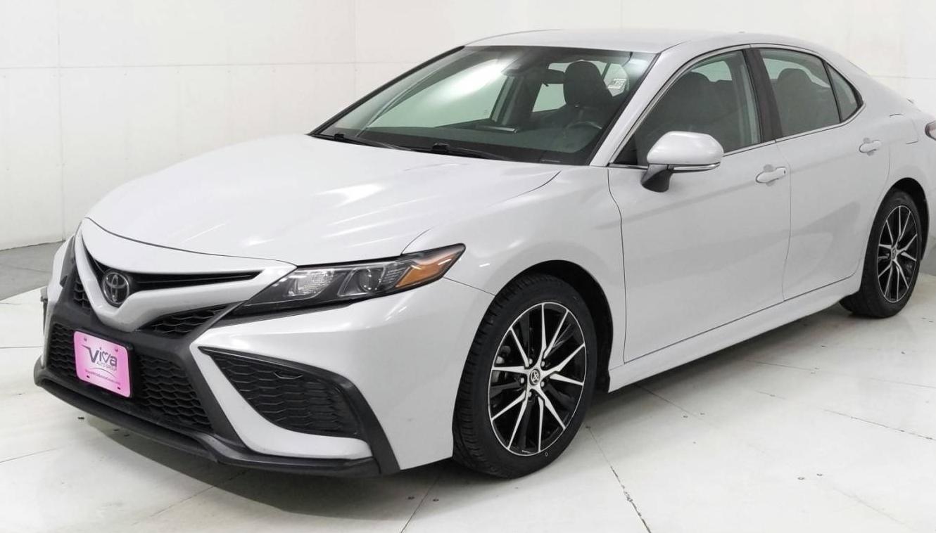 TOYOTA CAMRY 2022 4T1G11AK8NU035835 image