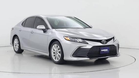 TOYOTA CAMRY 2022 4T1R11AK8NU643850 image