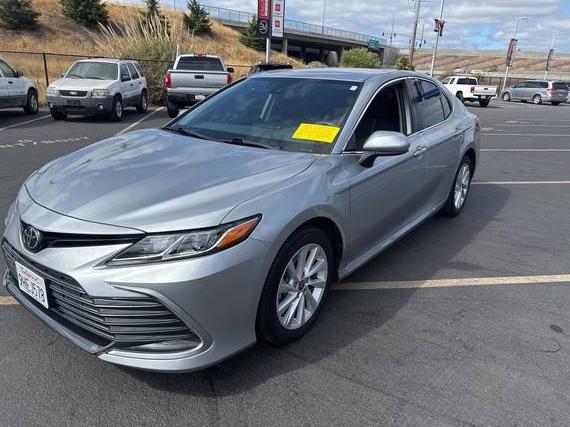 TOYOTA CAMRY 2022 4T1C11AK0NU622657 image