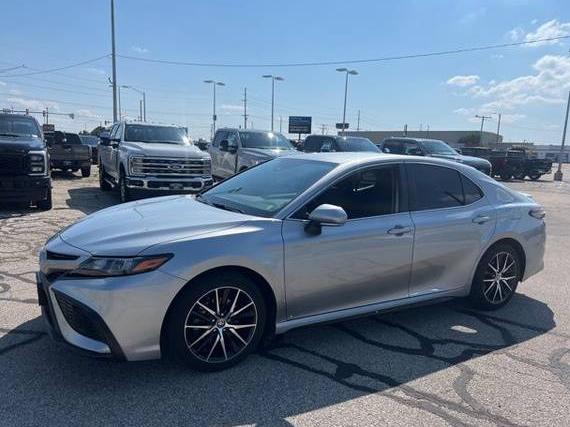 TOYOTA CAMRY 2022 4T1G11AK6NU684680 image