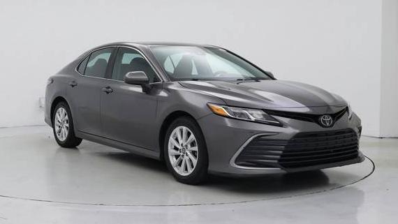 TOYOTA CAMRY 2022 4T1C11AK5NU005030 image