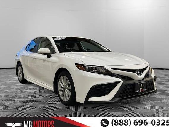 TOYOTA CAMRY 2022 4T1G11AK0NU030824 image