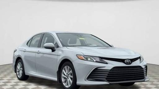 TOYOTA CAMRY 2022 4T1C11BK5NU060995 image