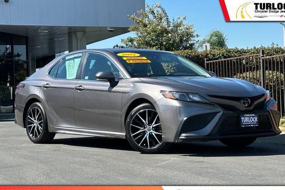 TOYOTA CAMRY 2022 4T1G11AK4NU696021 image