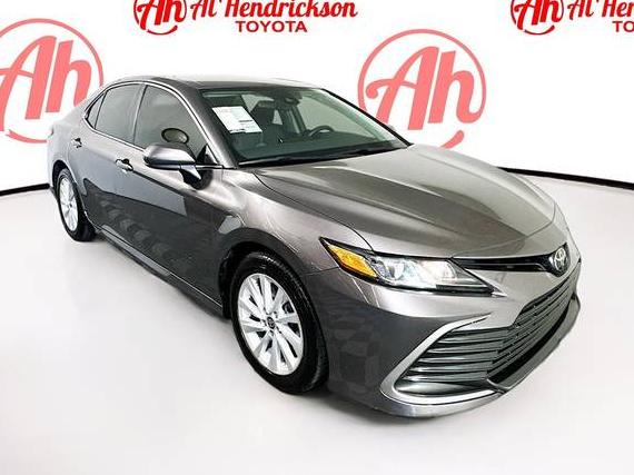 TOYOTA CAMRY 2022 4T1C11AK8NU668883 image