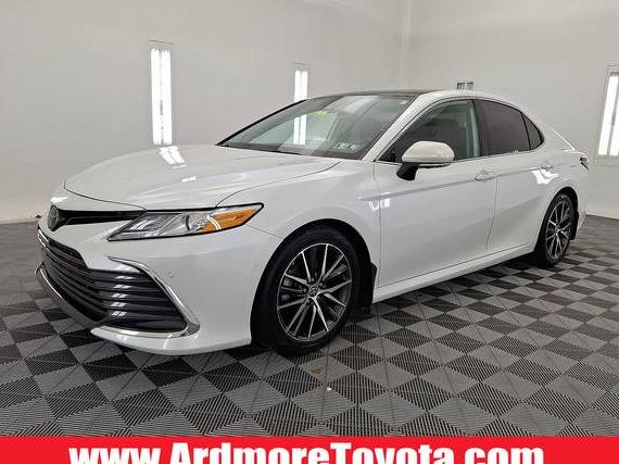 TOYOTA CAMRY 2022 4T1F11BK1NU069125 image