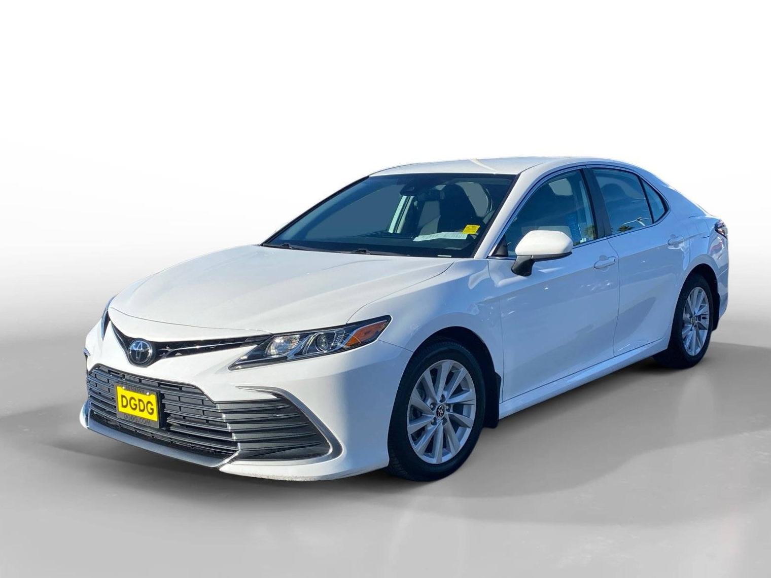 TOYOTA CAMRY 2022 4T1C11AK4NU053294 image