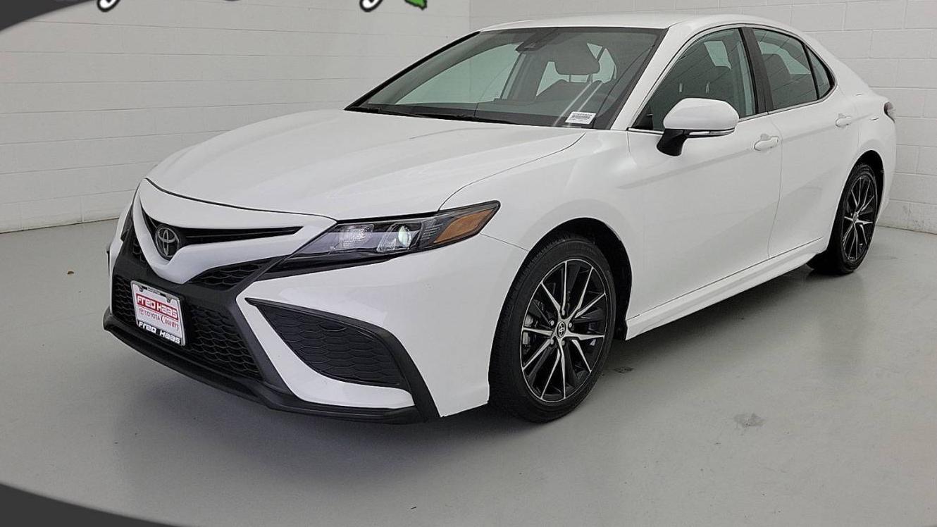 TOYOTA CAMRY 2022 4T1G11AK9NU707580 image