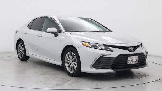 TOYOTA CAMRY 2022 4T1C11AK7NU066816 image