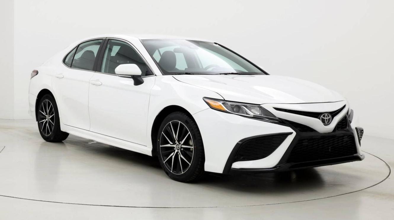 TOYOTA CAMRY 2022 4T1G11AKXNU623106 image