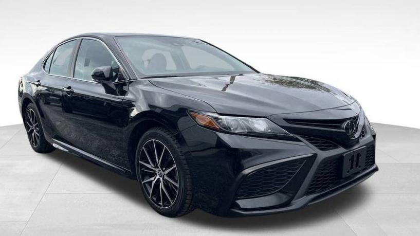 TOYOTA CAMRY 2022 4T1G11AKXNU668434 image