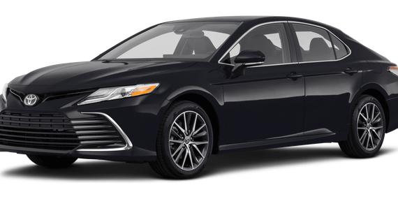 TOYOTA CAMRY 2022 4T1C11AK4NU068071 image