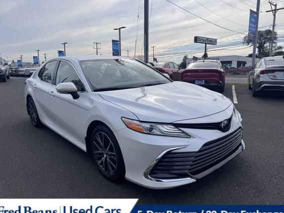 TOYOTA CAMRY 2022 4T1F11AK9NU708563 image