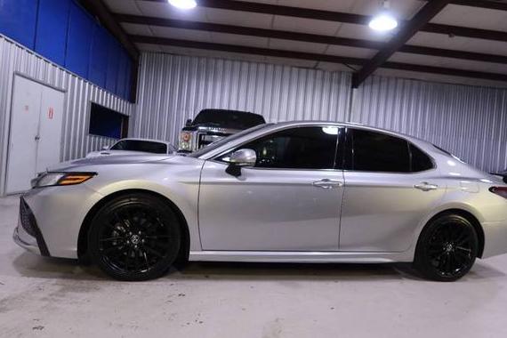 TOYOTA CAMRY 2022 4T1K31AKXNU572484 image