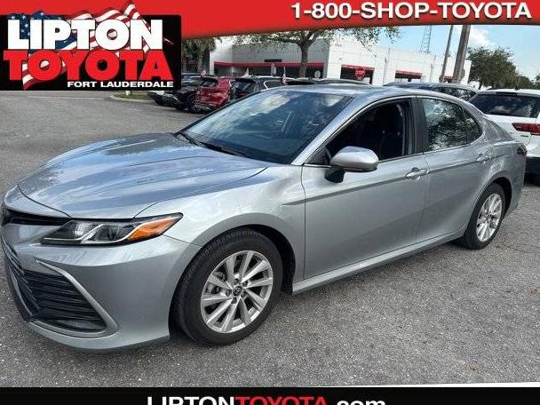 TOYOTA CAMRY 2022 4T1C11AK8NU673503 image