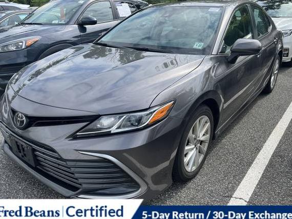 TOYOTA CAMRY 2022 4T1C11AK2NU032900 image
