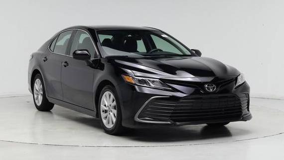 TOYOTA CAMRY 2022 4T1C11AK4NU642698 image