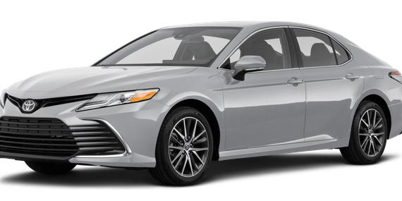 TOYOTA CAMRY 2022 4T1C11AK2NU621624 image