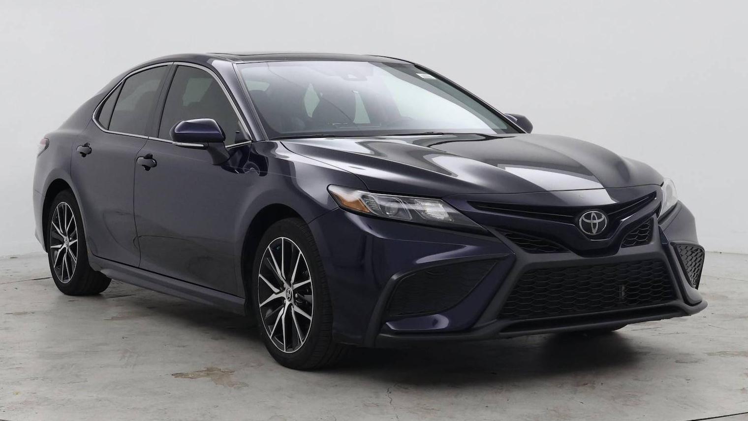 TOYOTA CAMRY 2022 4T1T11AK8NU642221 image