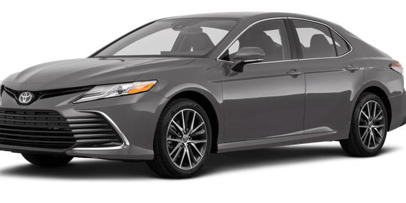 TOYOTA CAMRY 2022 4T1C11AK2NU065816 image
