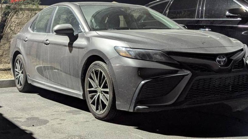 TOYOTA CAMRY 2022 4T1G11AK5NU052849 image