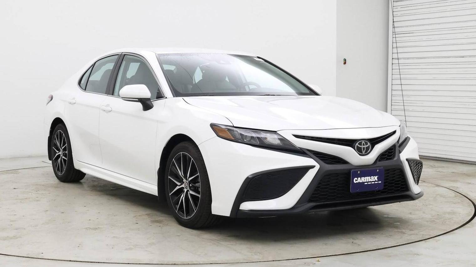 TOYOTA CAMRY 2022 4T1G11BK8NU070096 image