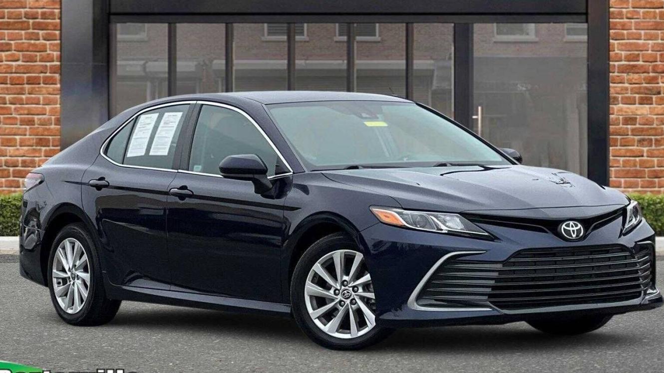 TOYOTA CAMRY 2022 4T1C11AKXNU003144 image