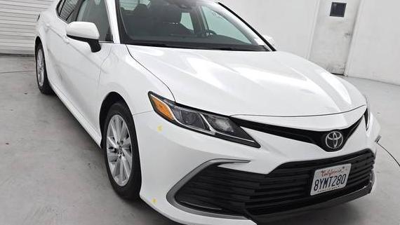 TOYOTA CAMRY 2022 4T1C11AK5NU623299 image