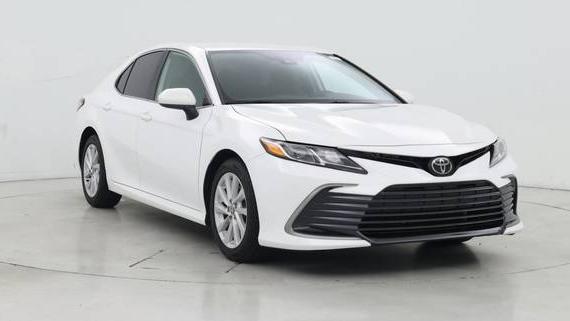 TOYOTA CAMRY 2022 4T1C11AK8NU693525 image