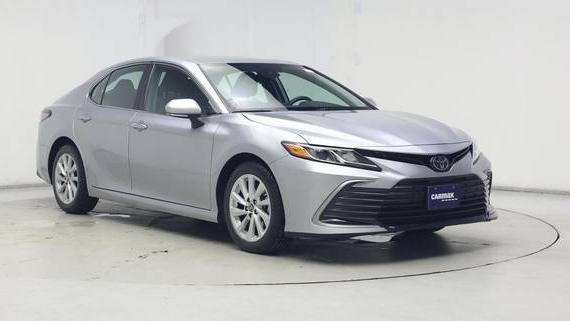 TOYOTA CAMRY 2022 4T1C11AK6NU658871 image