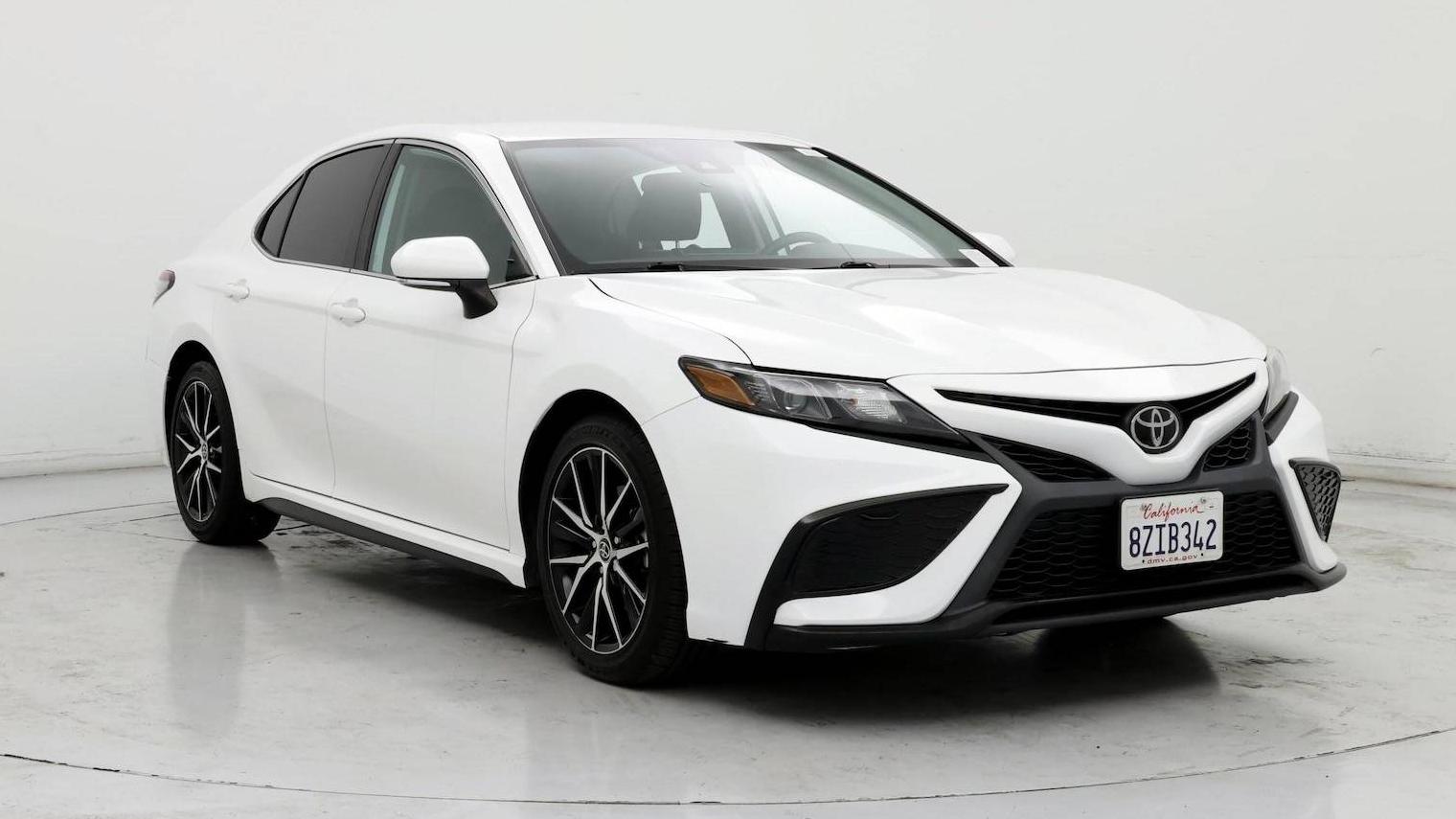 TOYOTA CAMRY 2022 4T1G11AK6NU650397 image