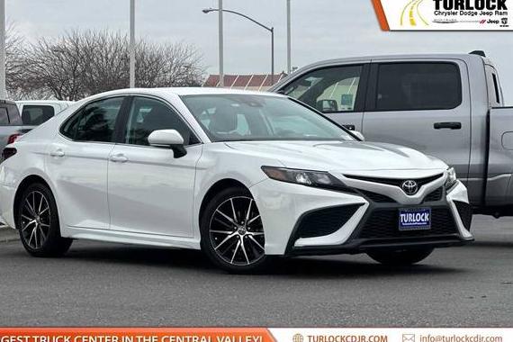 TOYOTA CAMRY 2022 4T1G11AK0NU673903 image
