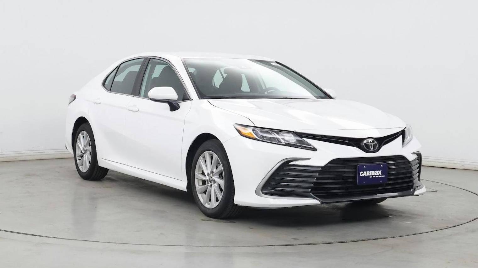 TOYOTA CAMRY 2022 4T1C11AK8NU663778 image