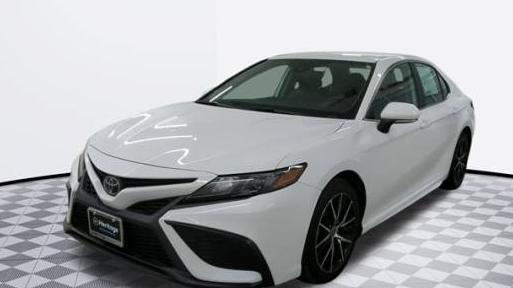 TOYOTA CAMRY 2022 4T1G11AK9NU627521 image