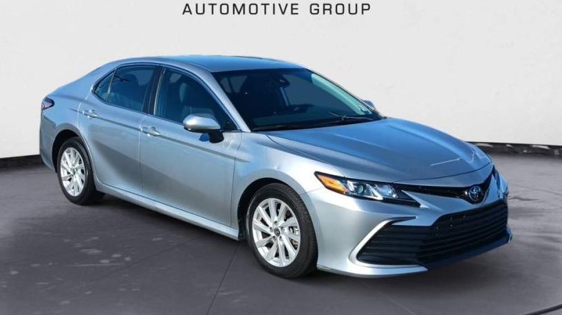 TOYOTA CAMRY 2022 4T1C11AK0NU679053 image