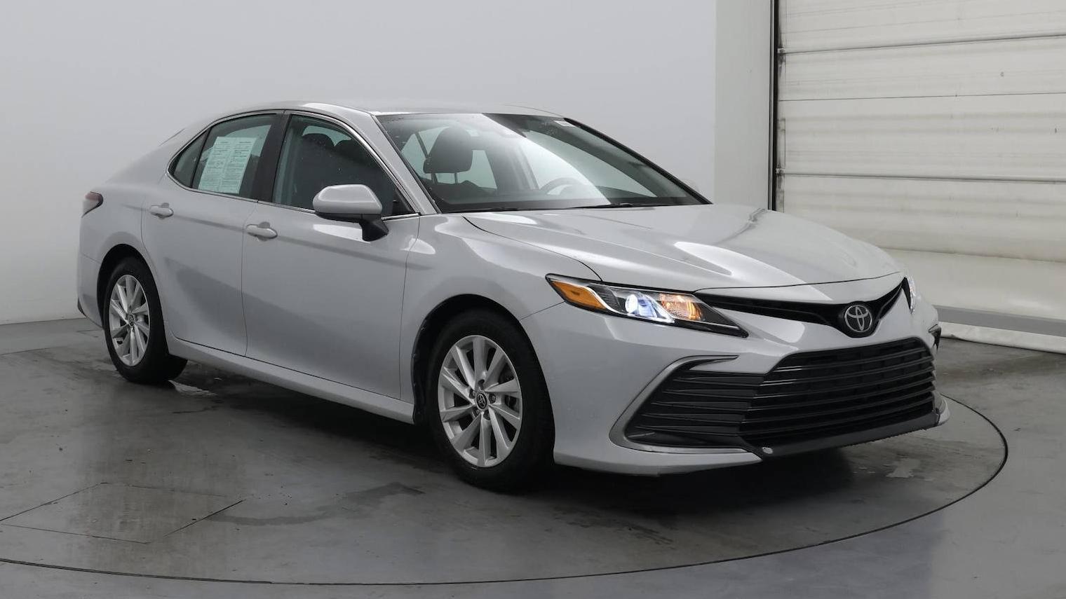 TOYOTA CAMRY 2022 4T1C11AK0NU055138 image