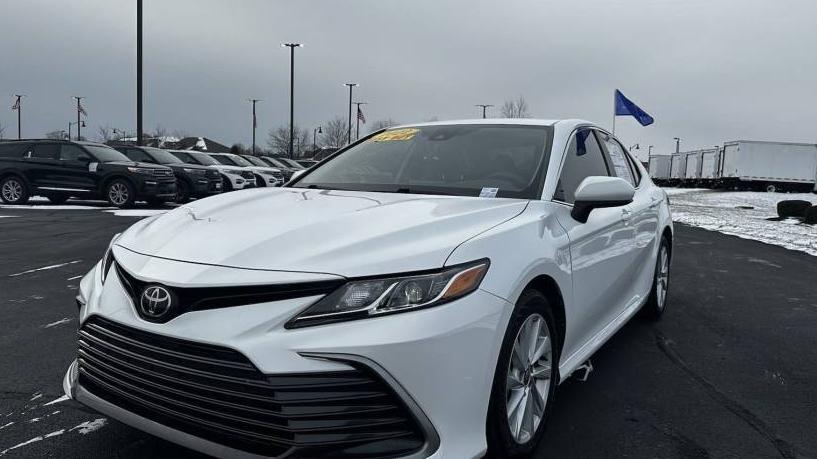 TOYOTA CAMRY 2022 4T1C11AK5NU626963 image