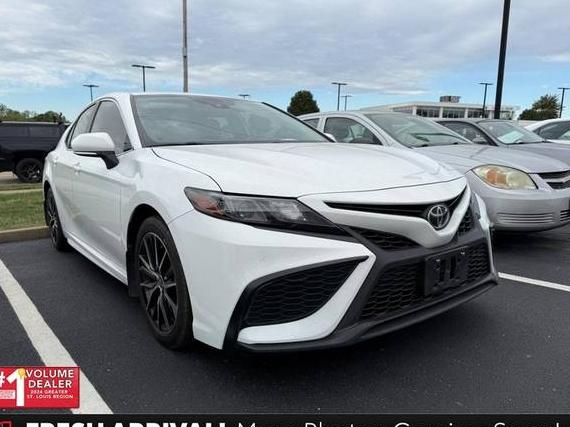 TOYOTA CAMRY 2022 4T1G11AK5NU655459 image
