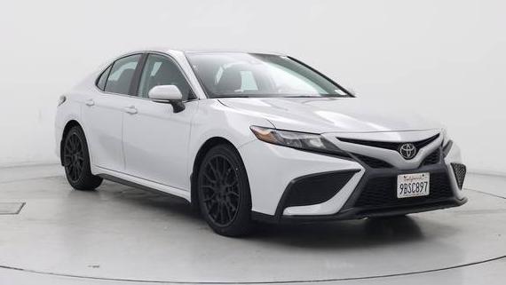 TOYOTA CAMRY 2022 4T1G11AK4NU060649 image