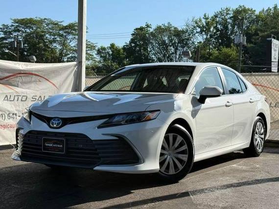 TOYOTA CAMRY 2022 4T1C31AK2NU588862 image